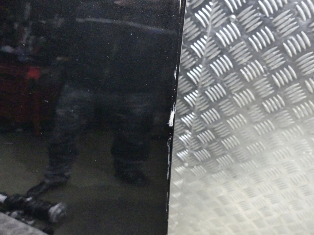 Bmw i20 ix капот крышка двигателя черная Недорого