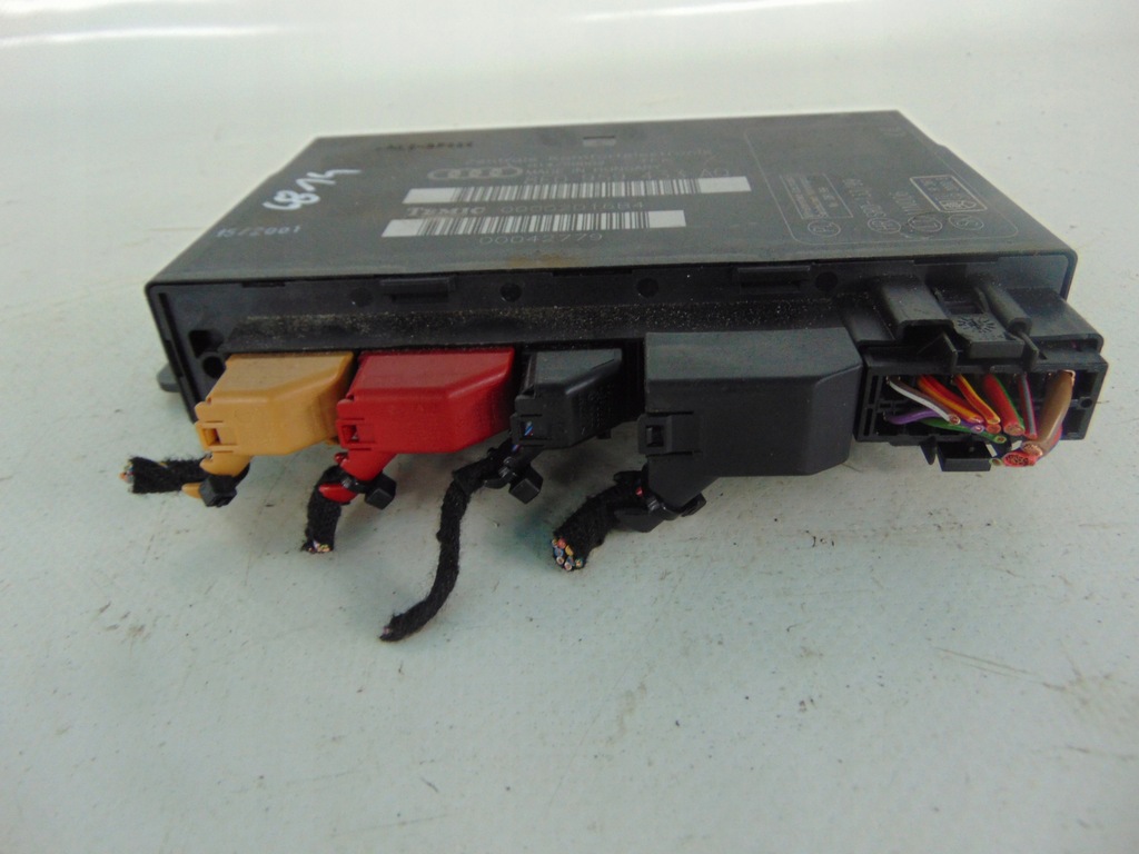 фото №1, Audi a4 модуль комфорта 8e0907279