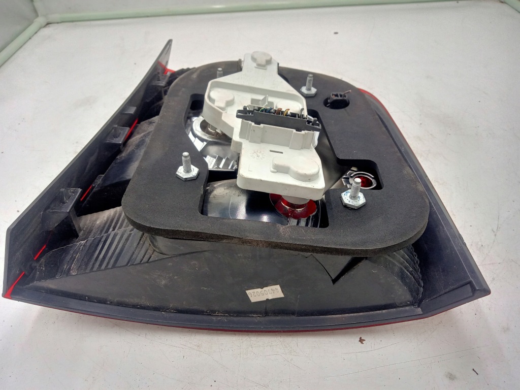 фото №9, Лампа лівий задня skoda octavia ii kombi lift 1z9945111a