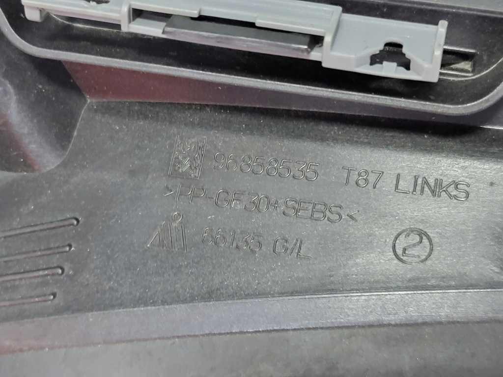 фото №10, Молдинг скло лобове лівий перед peugeot 5008 i 96858535