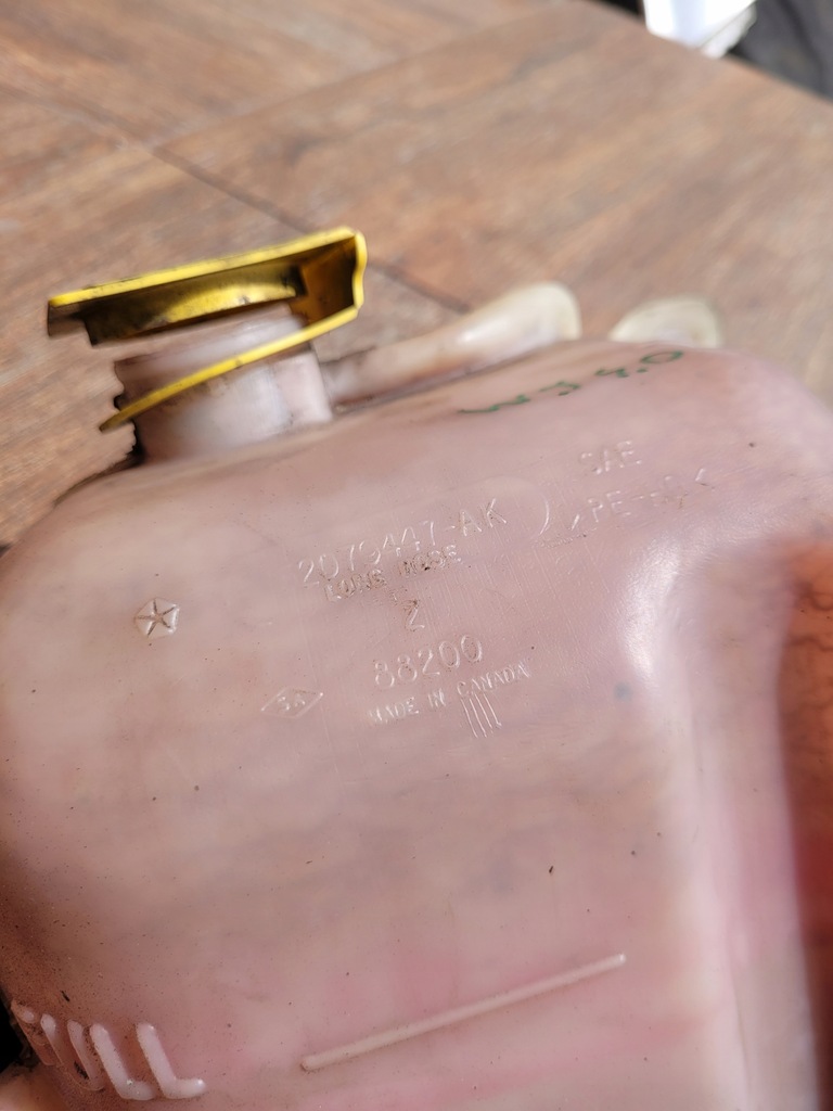 фото №7, Jeep grand cherokee wj 4.0 бачок расширительный