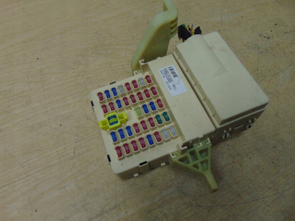 фото №1, Коробка предохранителей kia magentis ii 2.0 бензин