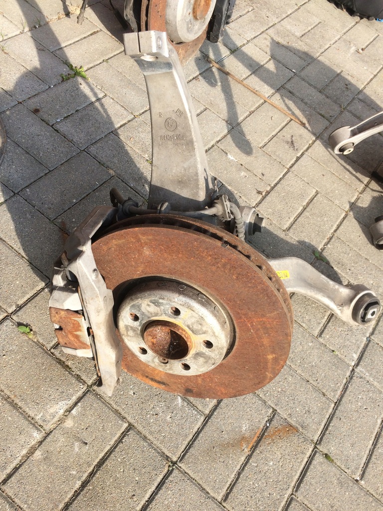 фото №1, Поворотный кулак рычаг правая перед bmw f01 f02 730d