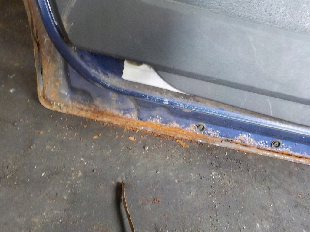 фото №13, Mazda 5 2005 2.0 двері лівий задня do фарбування!!!