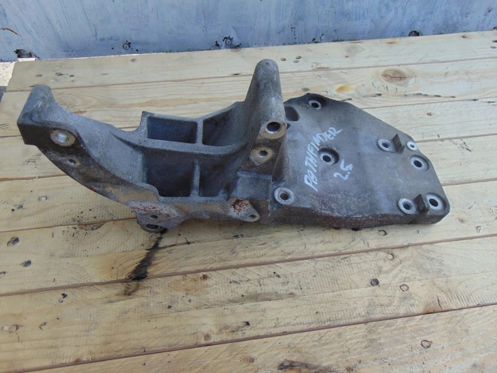 фото №1, Кронштейн кронштейн кронштейн компрессора navara 2.5 dci