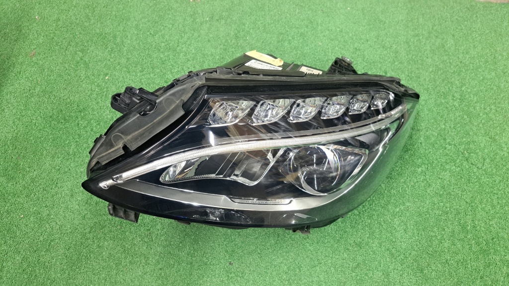 Купить Mercedes c-klasa w205 full led фара передняя