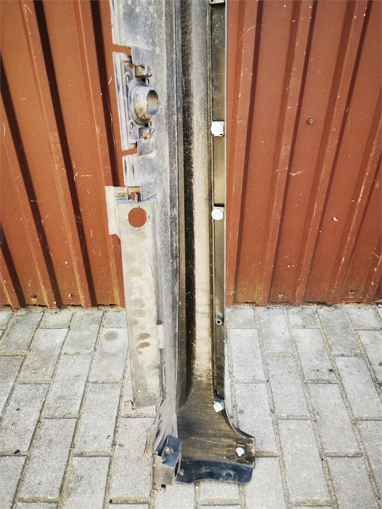 фото №9, Toyota corolla e21 kombi поріг правий молдинг progowaprawa демонтаж