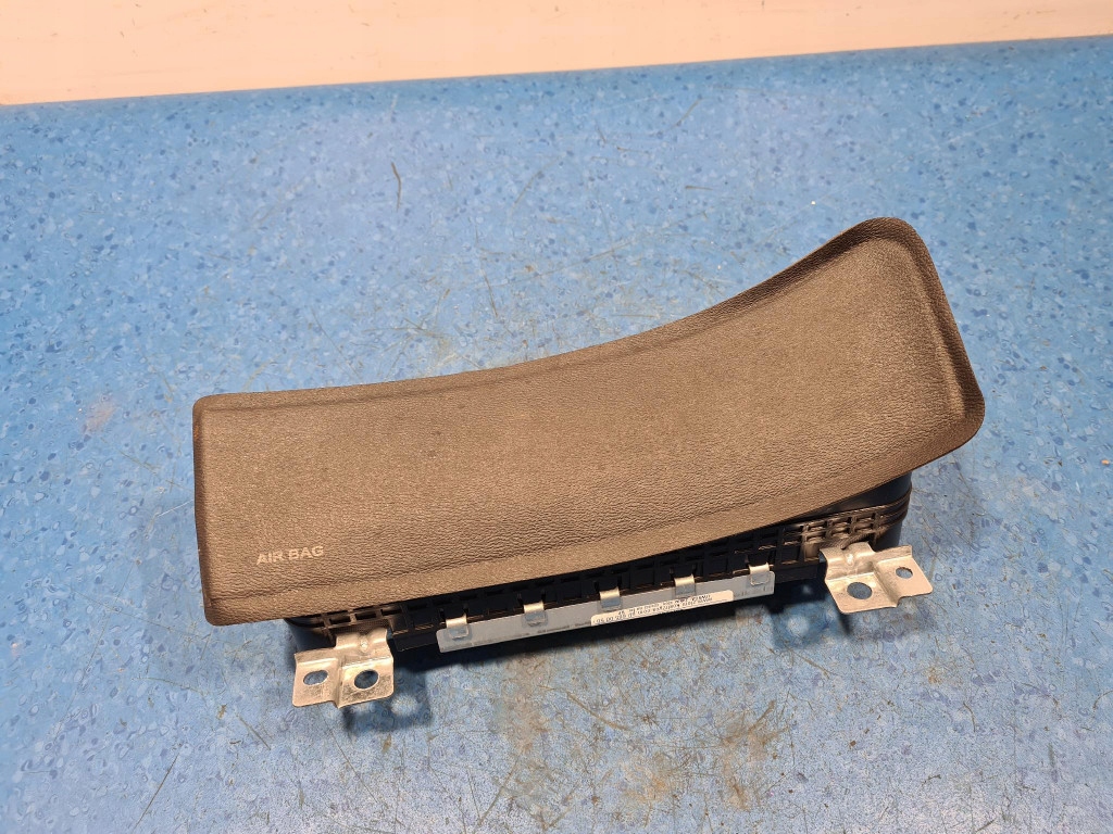 Купить Alfa romeo 159 подушка безопасности коленный x 01560627990