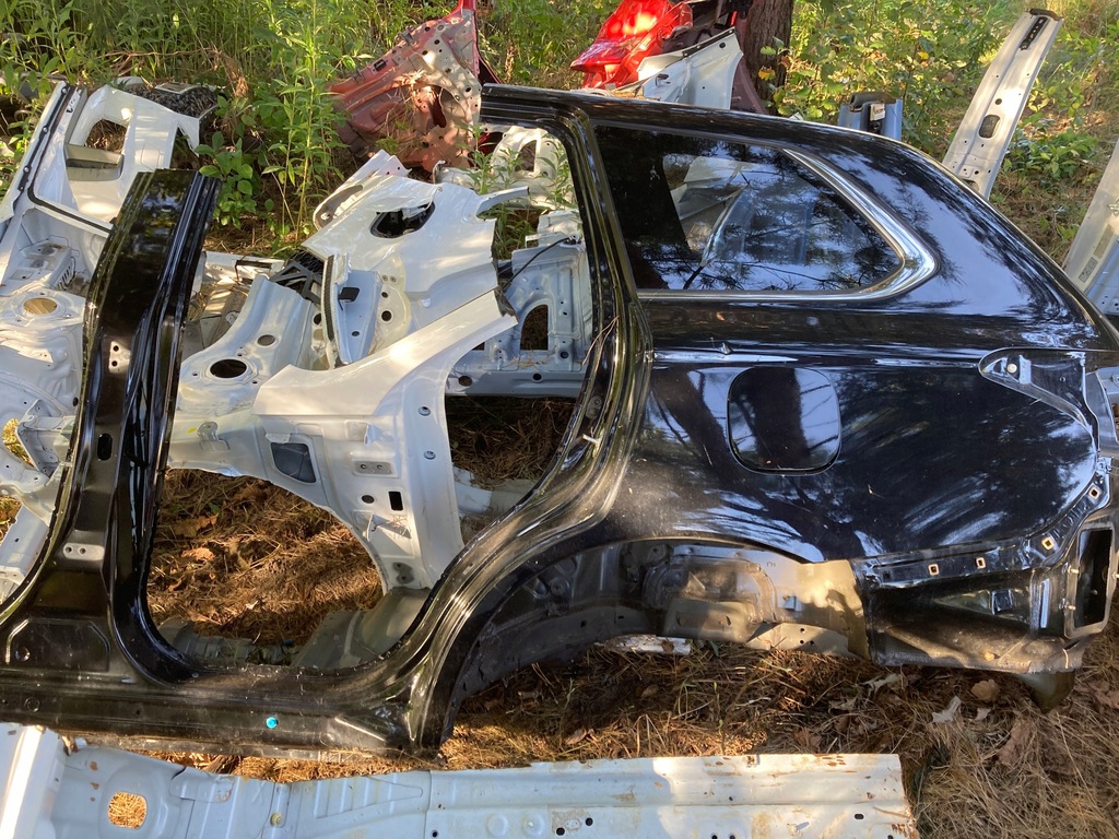 фото №1, Outlander iii чверть ліва задня велика 15-22r