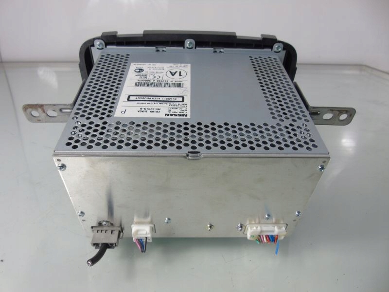 фото №3, Nissan micra k13 радио панель 281851ha0a