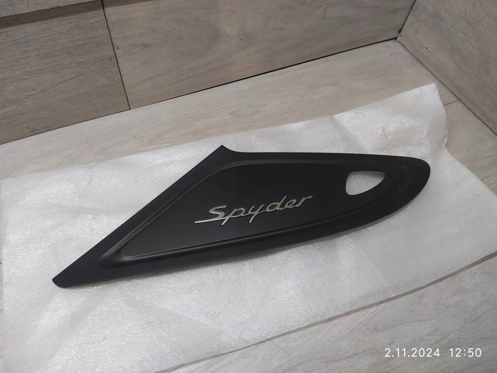Купити 10490. porsche 718 spyder накладка кришки ліва 981512171
