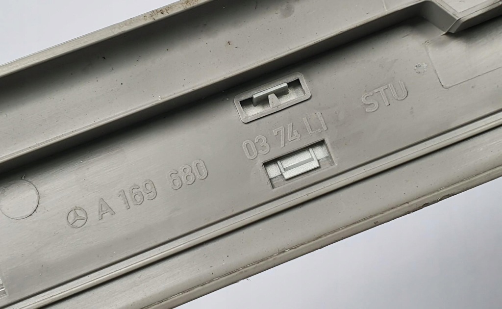 фото №10, Молдинг накладка порог левый перед mercedes w169 a1696800374