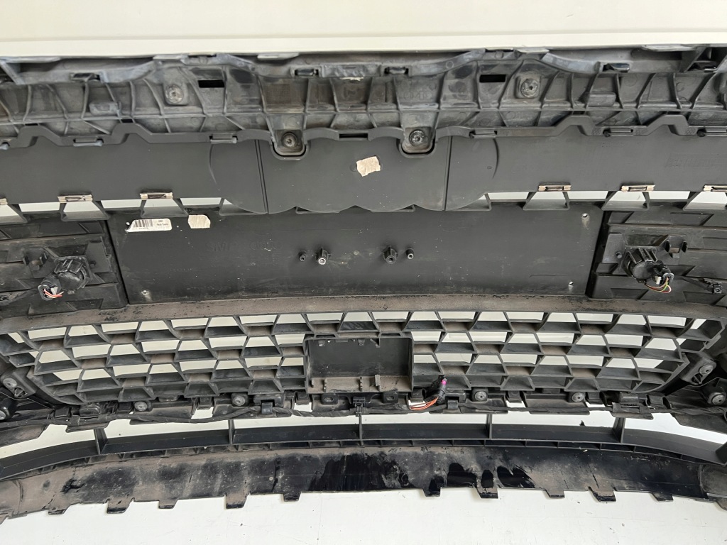 Бампер перед передний audi a1 ii 2 82a решётка радиатора решётка радиатора pdc с Разборки