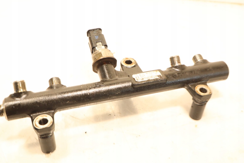 фото №5, Молдинг впрыскная citroen ds5 2.0hdi 9681906680