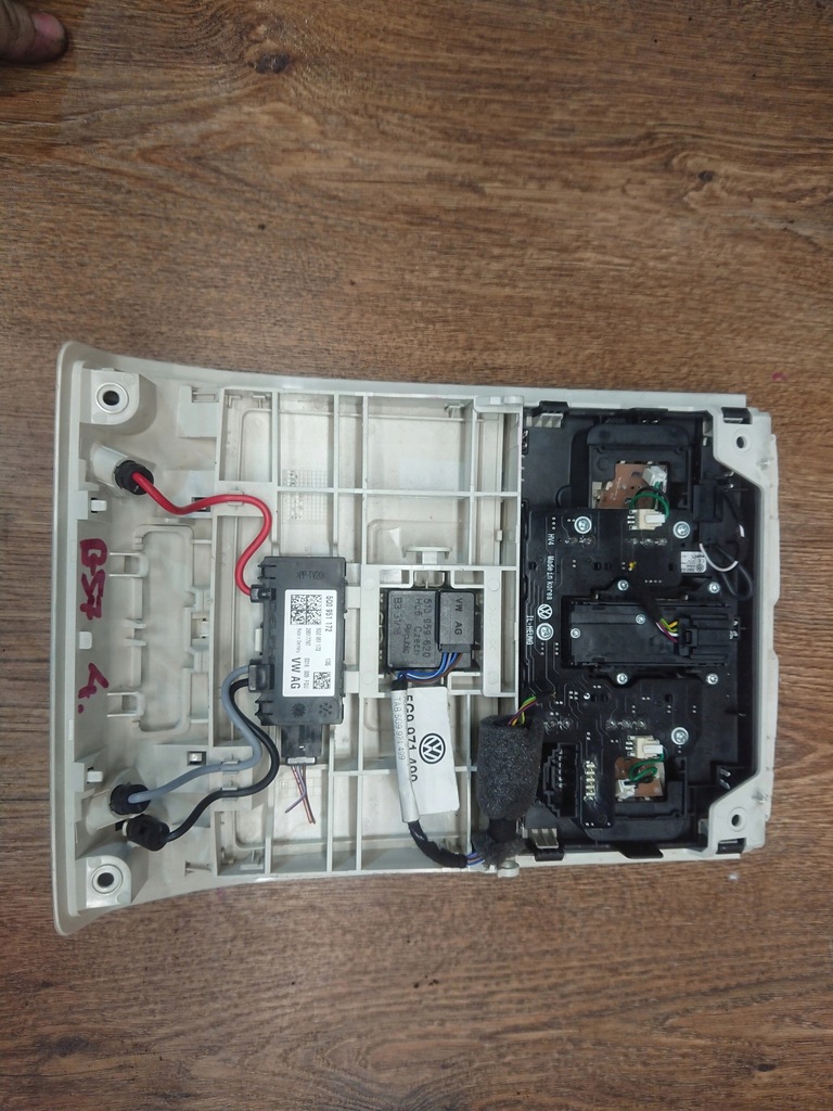 фото №12, Vw passat b8 лампа потолочный 5g0867489b