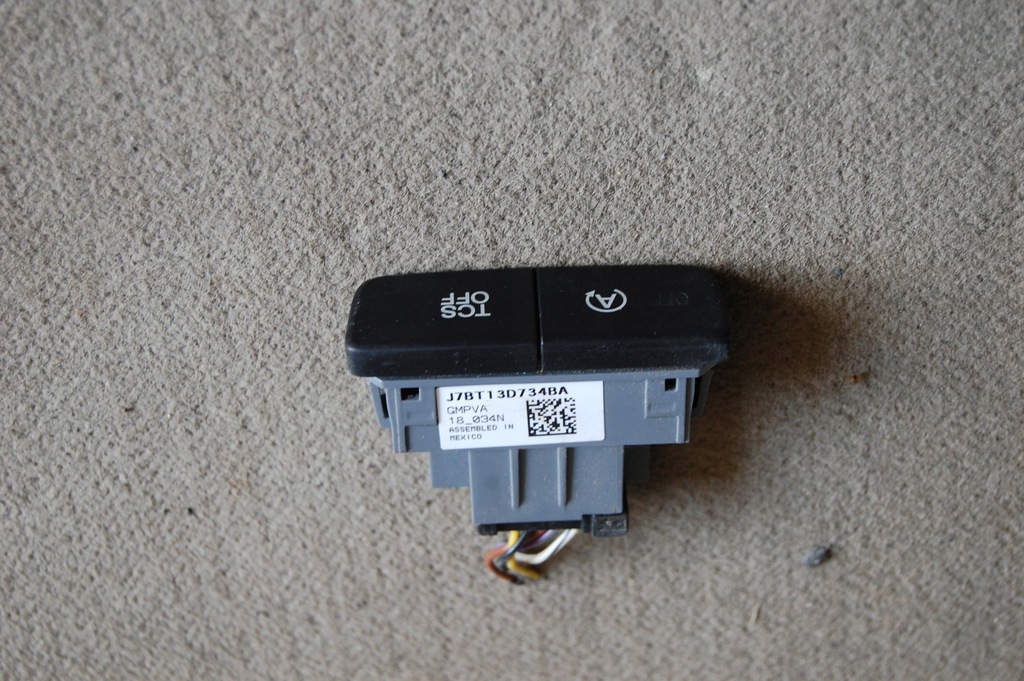 фото №1, Панель переключатель кнопка тяга tcs ford ka+ plus iii