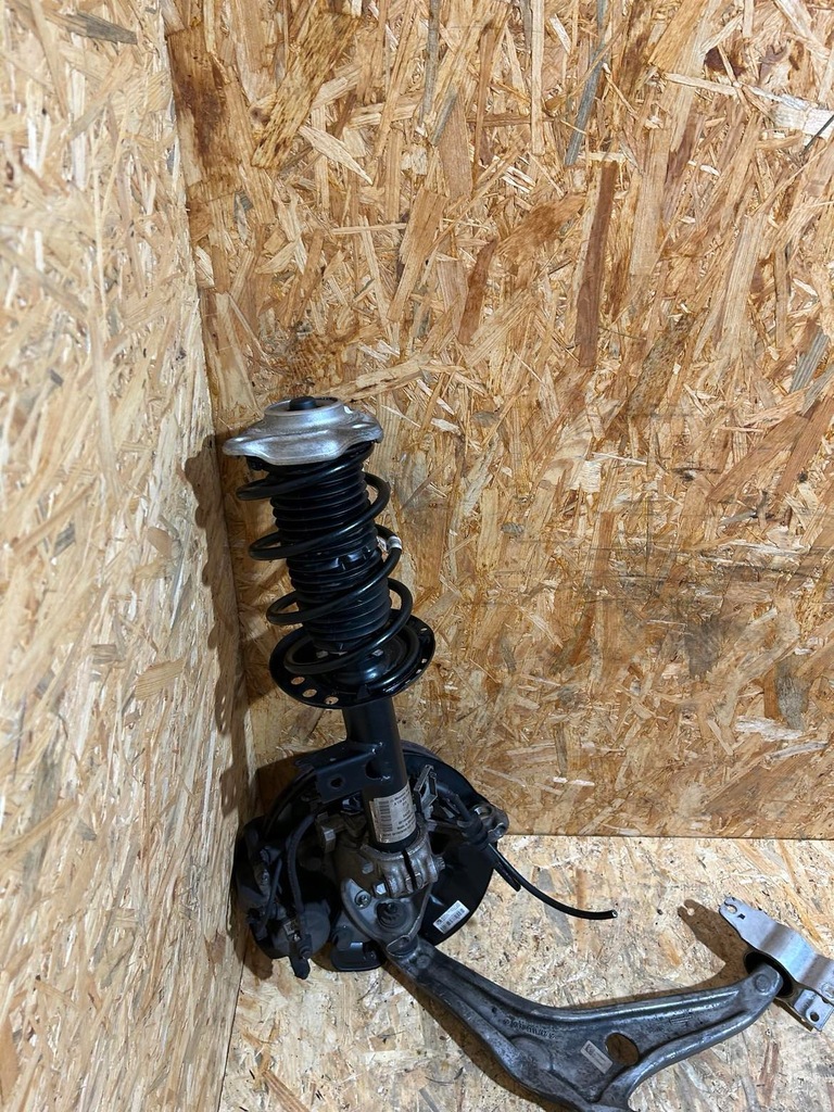 фото №9, Комплектная поворотный кулак правая + амортизатор + рычаг mercedes cla w118 20km