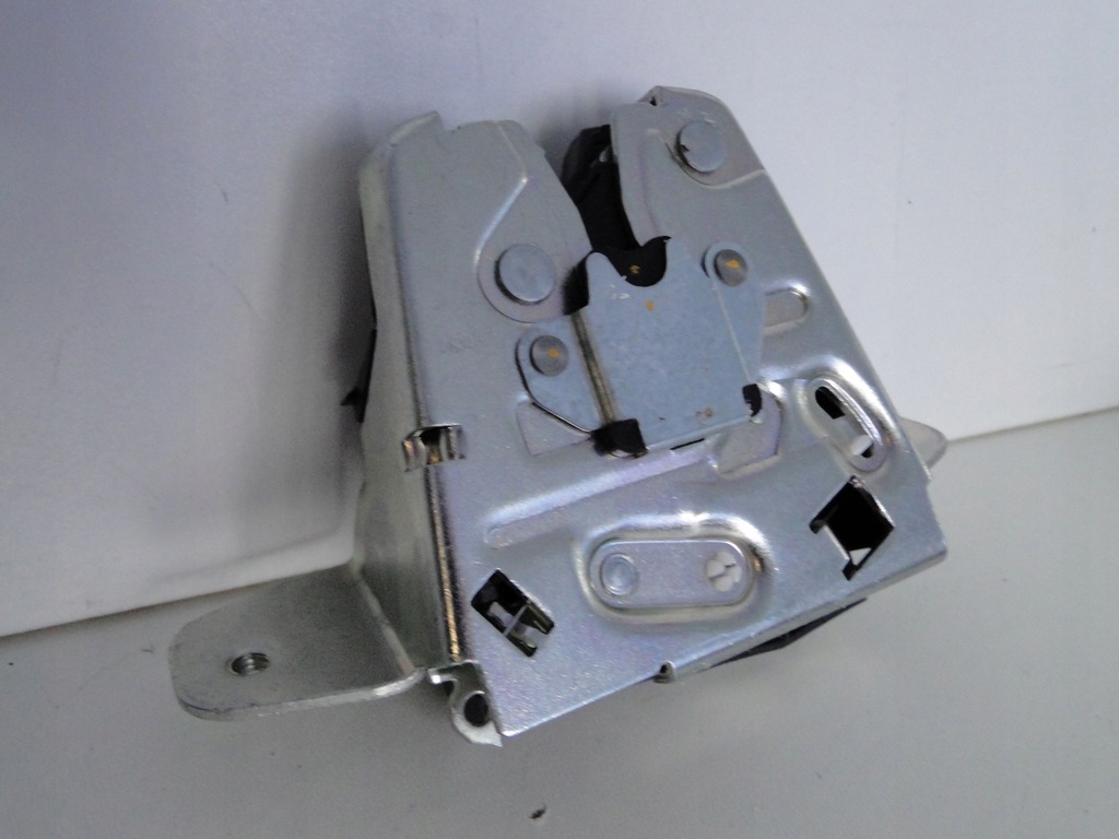 фото №9, Mercedes gls x166 166 замок автоматичної кришки задній багажника задня