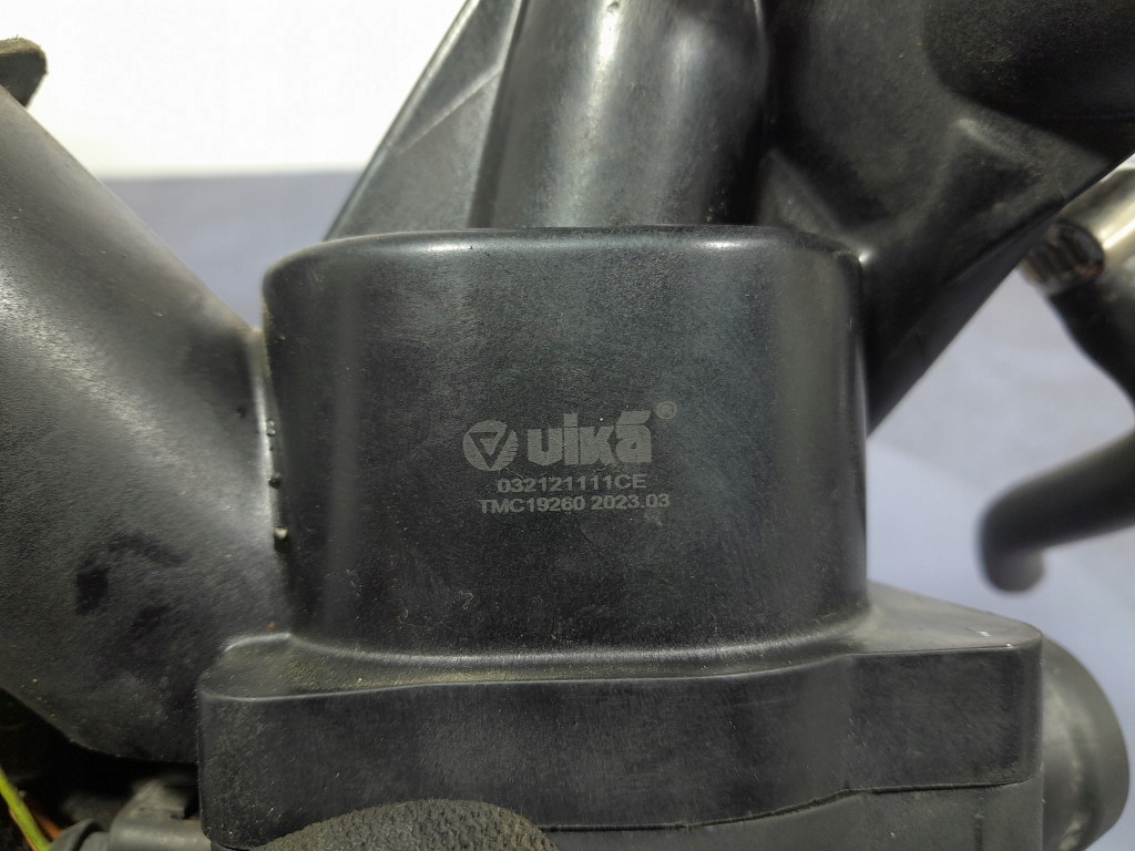 фото №5, Audi a2 1.6 fsi bad 110 km корпус термостата