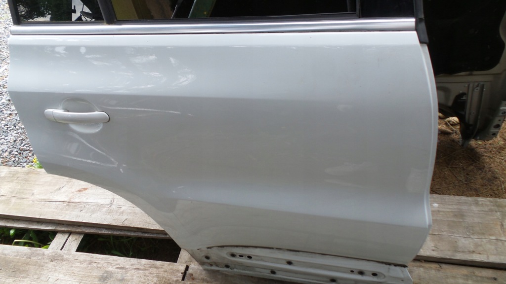 фото №4, Дверь правое задние tiguan i r-line белый идеальное состояние