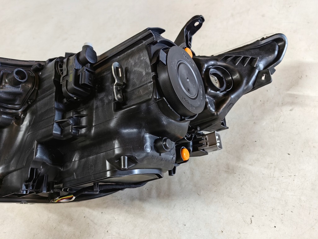 фото №9, Toyota auris ii- лампа лінза led права polecam