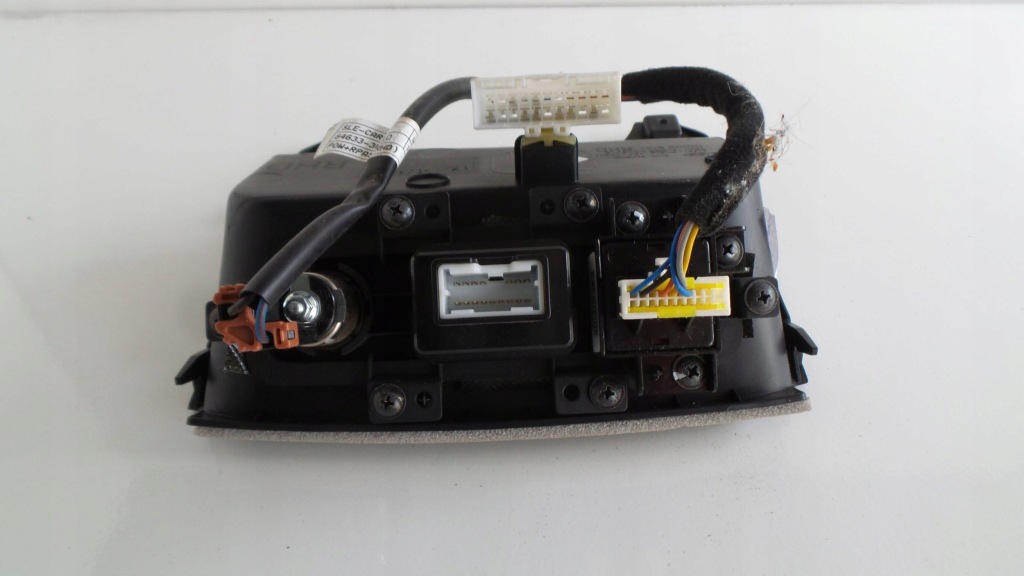 Разъём прикуривателя usb aux ipad kia sportage 3 846313w910 в Украине