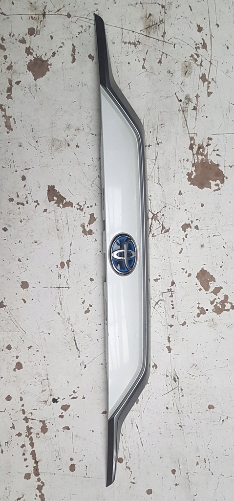 фото №1, Накладка крышки toyota rav4 v 5