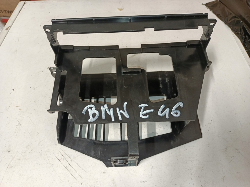 фото №2, Рамка каркас радіо bmw e46 8196112
