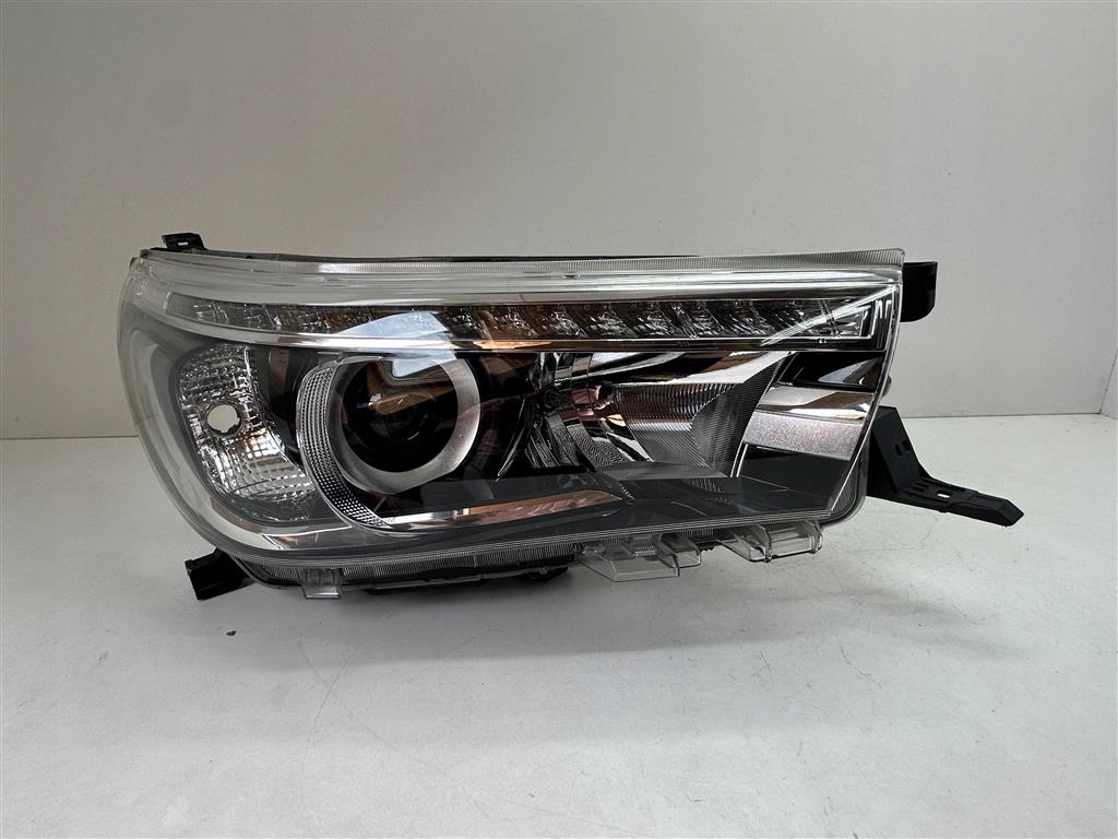 фото №1, Toyota hilux 16-21r. лампа перед full led eur.org