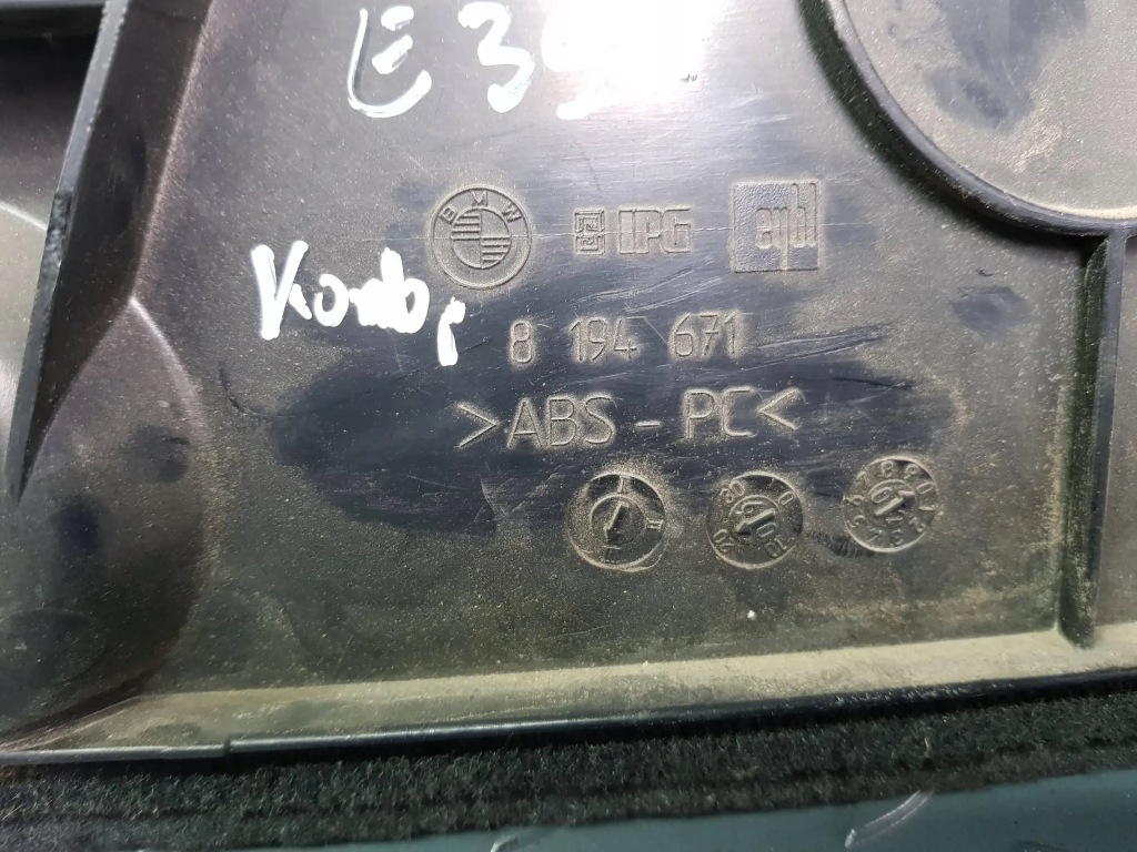 фото №5, Обшивка обивка wew крышки багажника задняя 8 194 671 bmw 5 e39 kombi