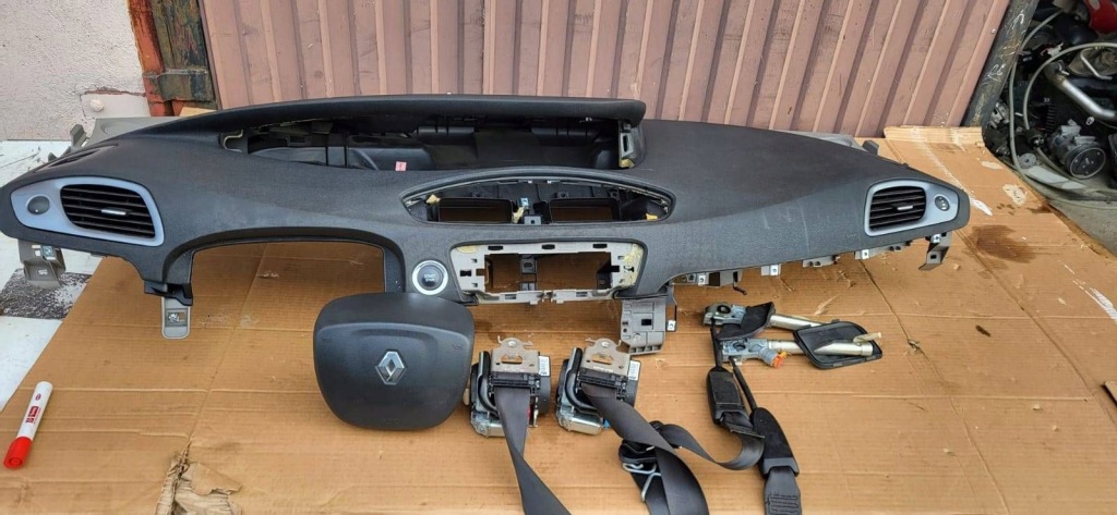 Панель  подушки безпеки renault scenic 3 rx 131313 Зі Шроту