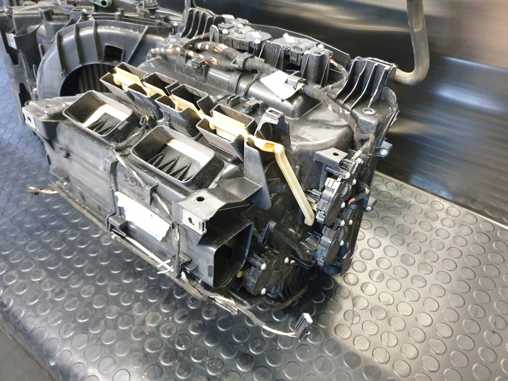 фото №10, Volvo s60 iii s90 v60 v90 xc60 ii xc90 отопитель