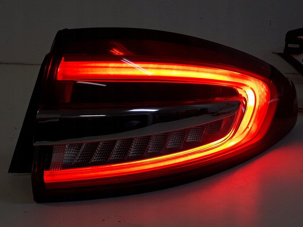 фото №12, Правая лампа задняя w klampę ford fusion lift 2017-