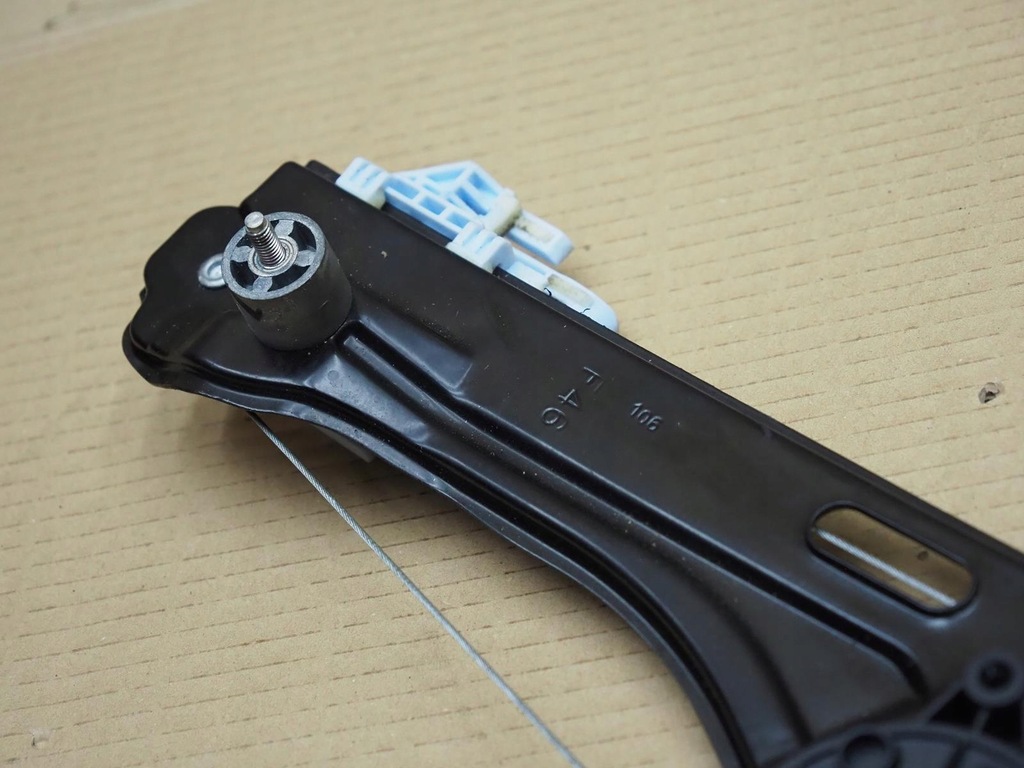 фото №8, Подъемник механизм стекло левый перед bmw 2 f46 f45