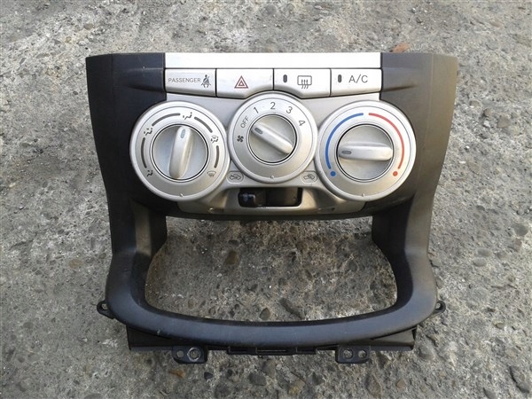 фото №1, Панель кондиционера daihatsu sirion ii europa