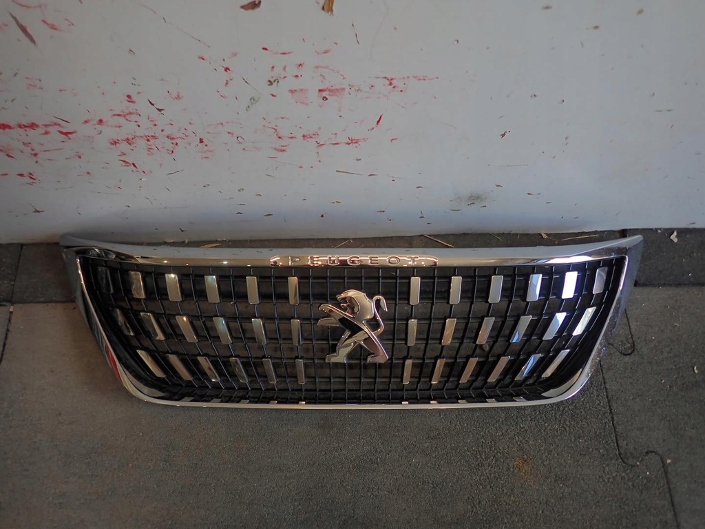 фото №1, Решётка радиатора peugeot 3008 5008 ii 2016-