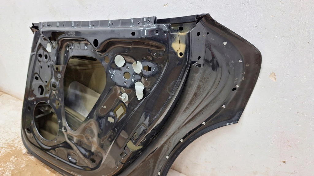 фото №11, Дверь правое задние porsche taycan 9j1