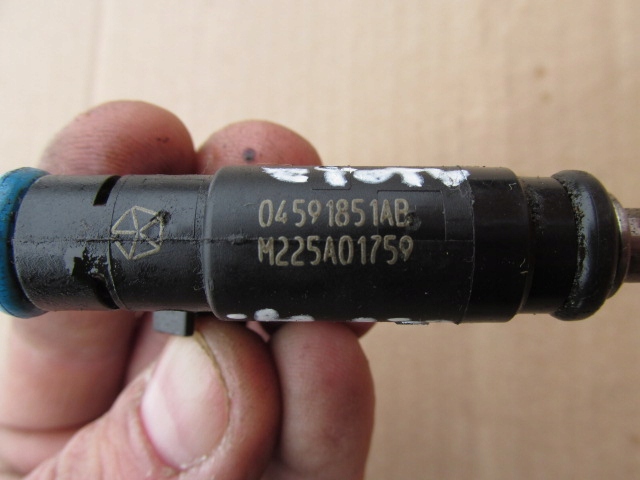 фото №7, Jeep commander i xh xk 5.7 hemi инжектор форсунка 04591851ab