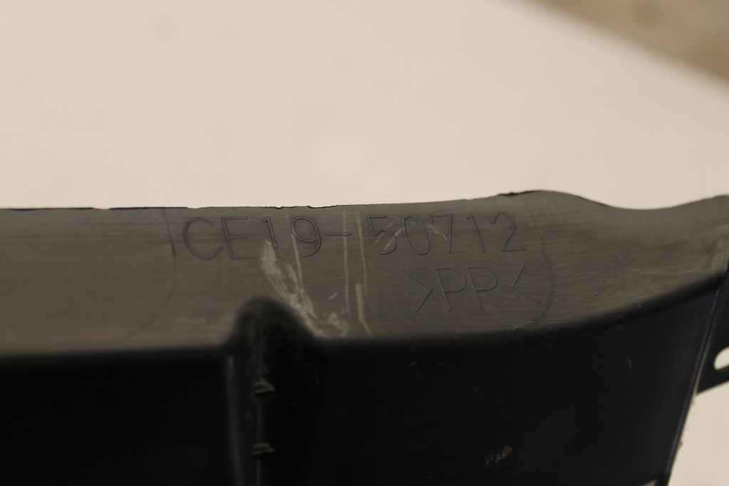 фото №8, Решётка радиатора решётка радиатора бампера mazda v premacy ii lift 07-