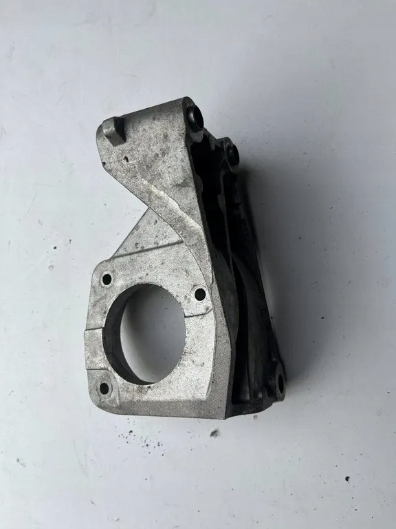 фото №4, Alfa romeo giulietta кронштейн підпора піввісь 55251320