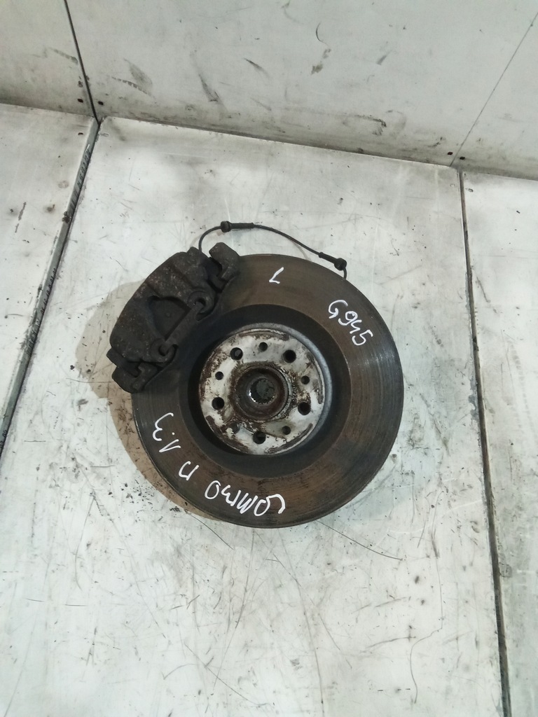 фото №1, G945 поворотний кулак combo d 1.3 правий