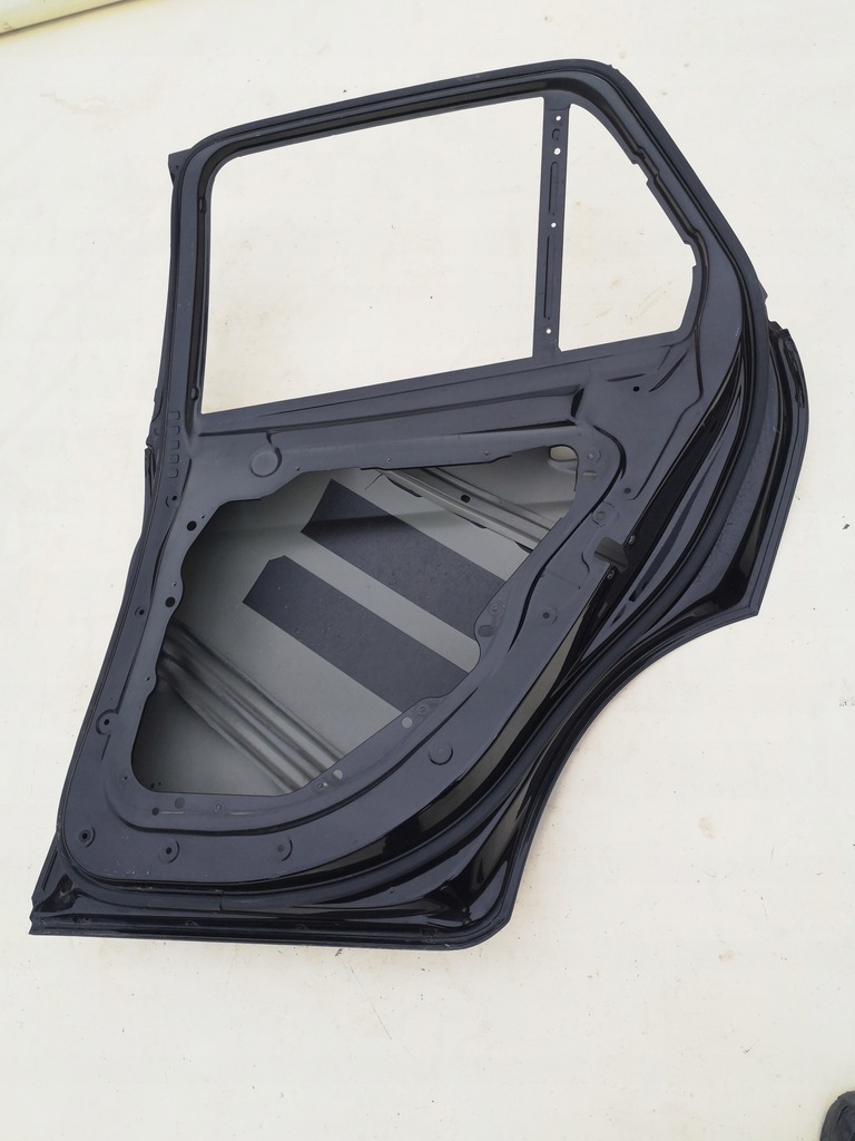 фото №11, Дверь правое задние mercedes glc w253 a2537320410