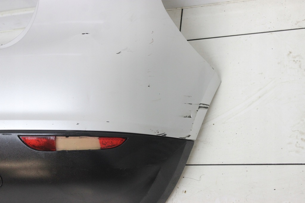 фото №9, Vw golf v 5 plus бампер задняя задний la7w - код лакокрасочного покрытия