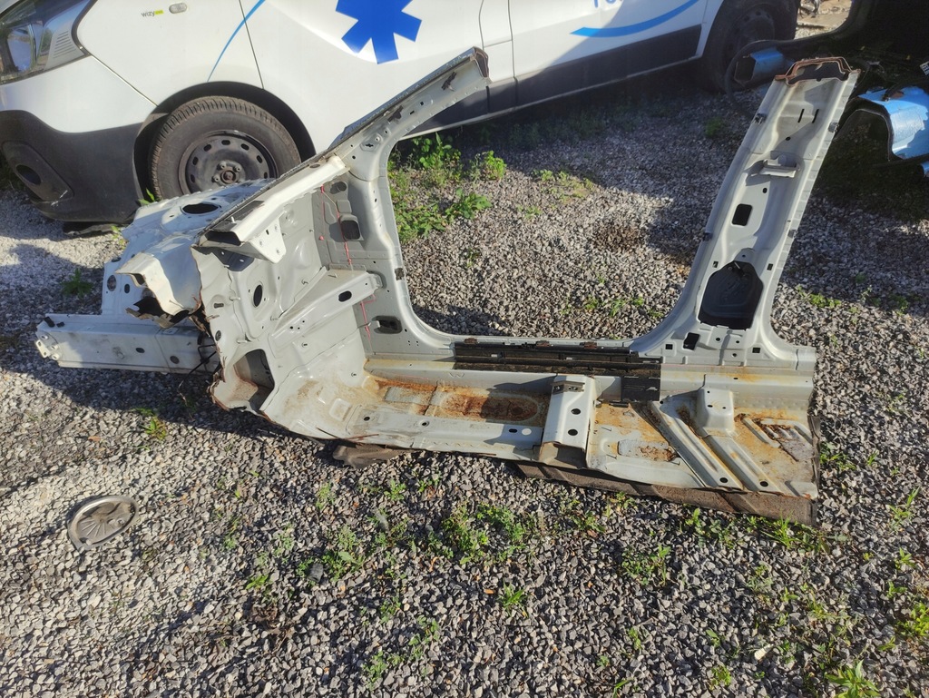 фото №5, Mercedes w176 четверть правая передняя блок двигателя порог