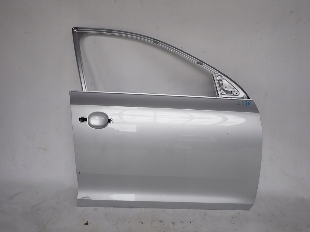 фото №1, Skoda rapid 5j seat toledo 12- дверь правое перед передние