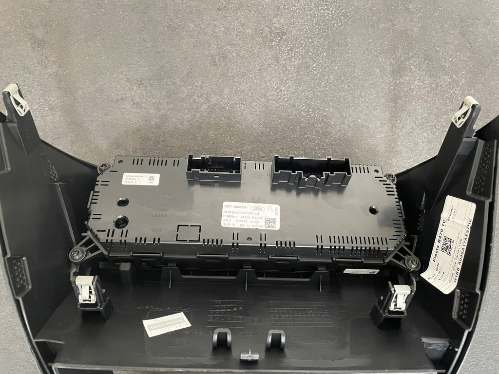 фото №5, Панель рамка туннель fiesta mk8 h1bb-a045a17-a