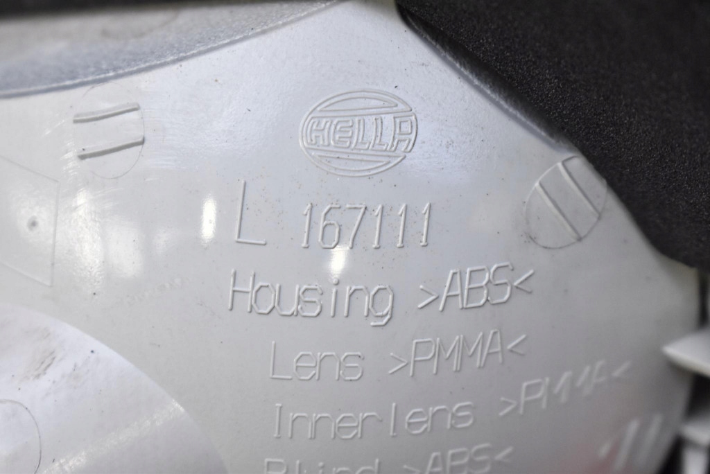 Лампа левая задний  задняя 8v41-13a603-ad ford kuga mk1 08-13 Киев