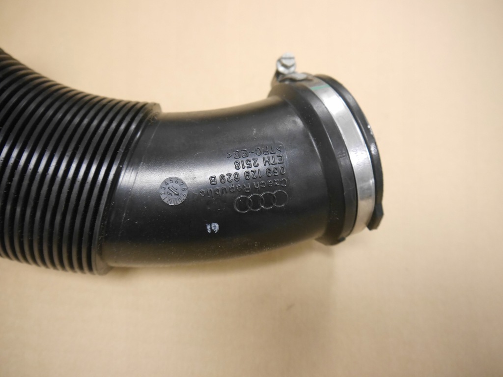 фото №2, Audi q5 8r шланг повітрозабірник повітря 059129629b