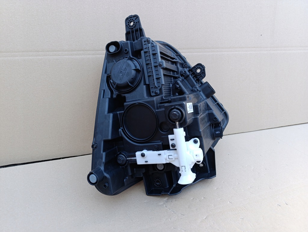 фото №12, Hyundai kona ii 23- лампа правая перед передняя фара full led idealny