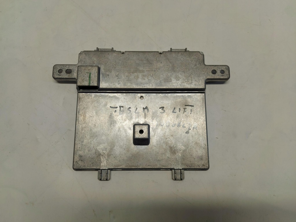 фото №1, Tesla model 3 lift 2024 highland зарядное устройство индукционная